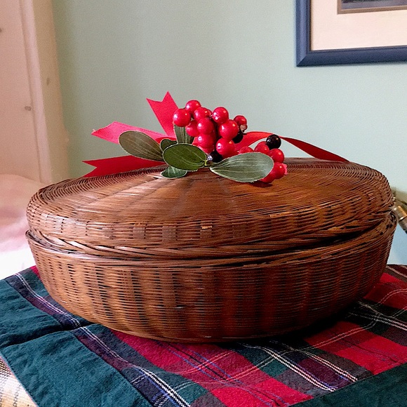 Storage & Organization Vintage Woven Sewing Basket With Lid Poshmark